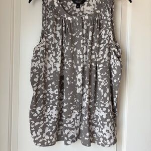 Simply Vera Vera Wang Womens Sleeveless Blouse Crewneck Floral Gray White Size L